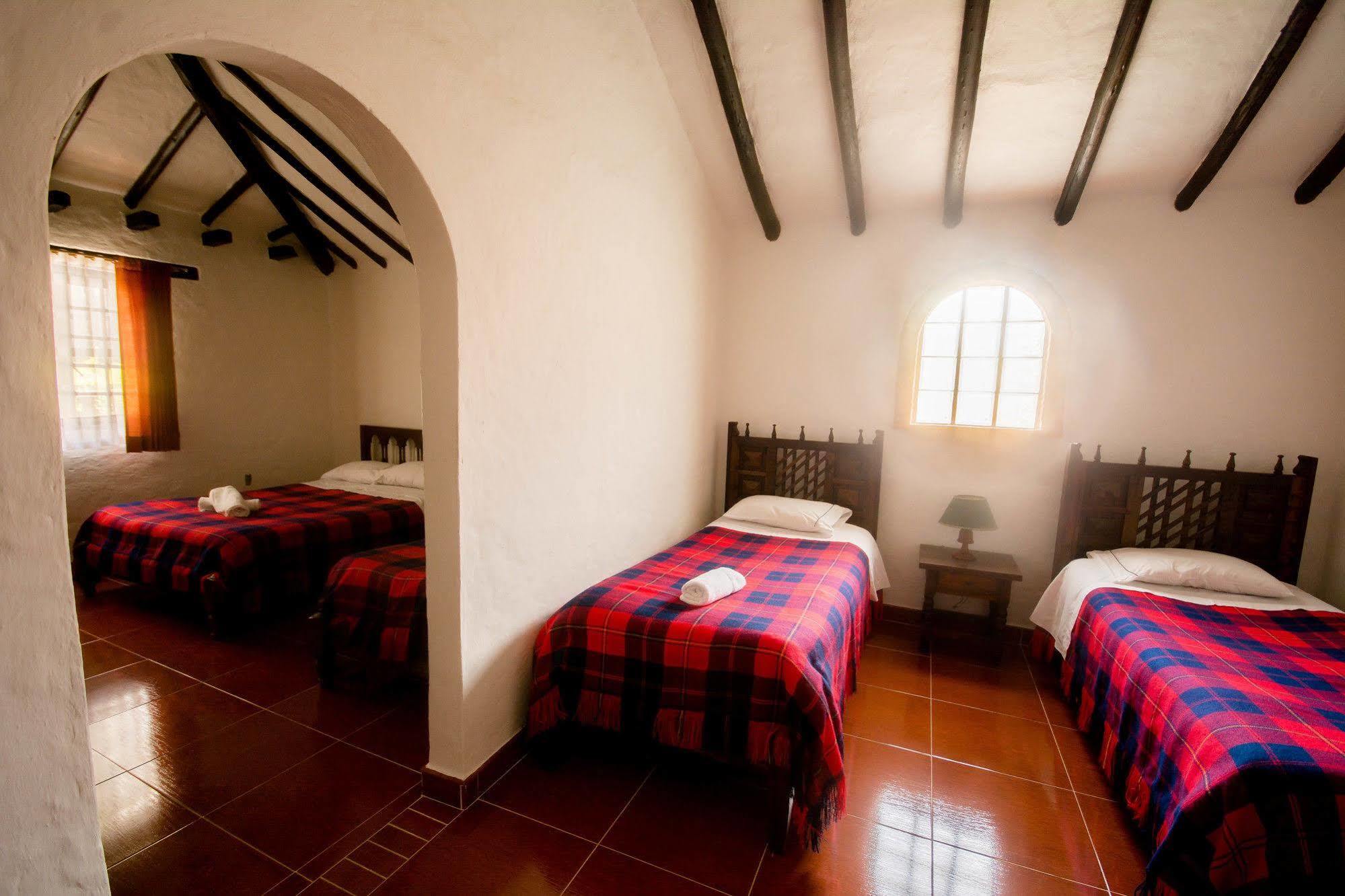 Hotel Los Frayles Виля Де Лейва Екстериор снимка