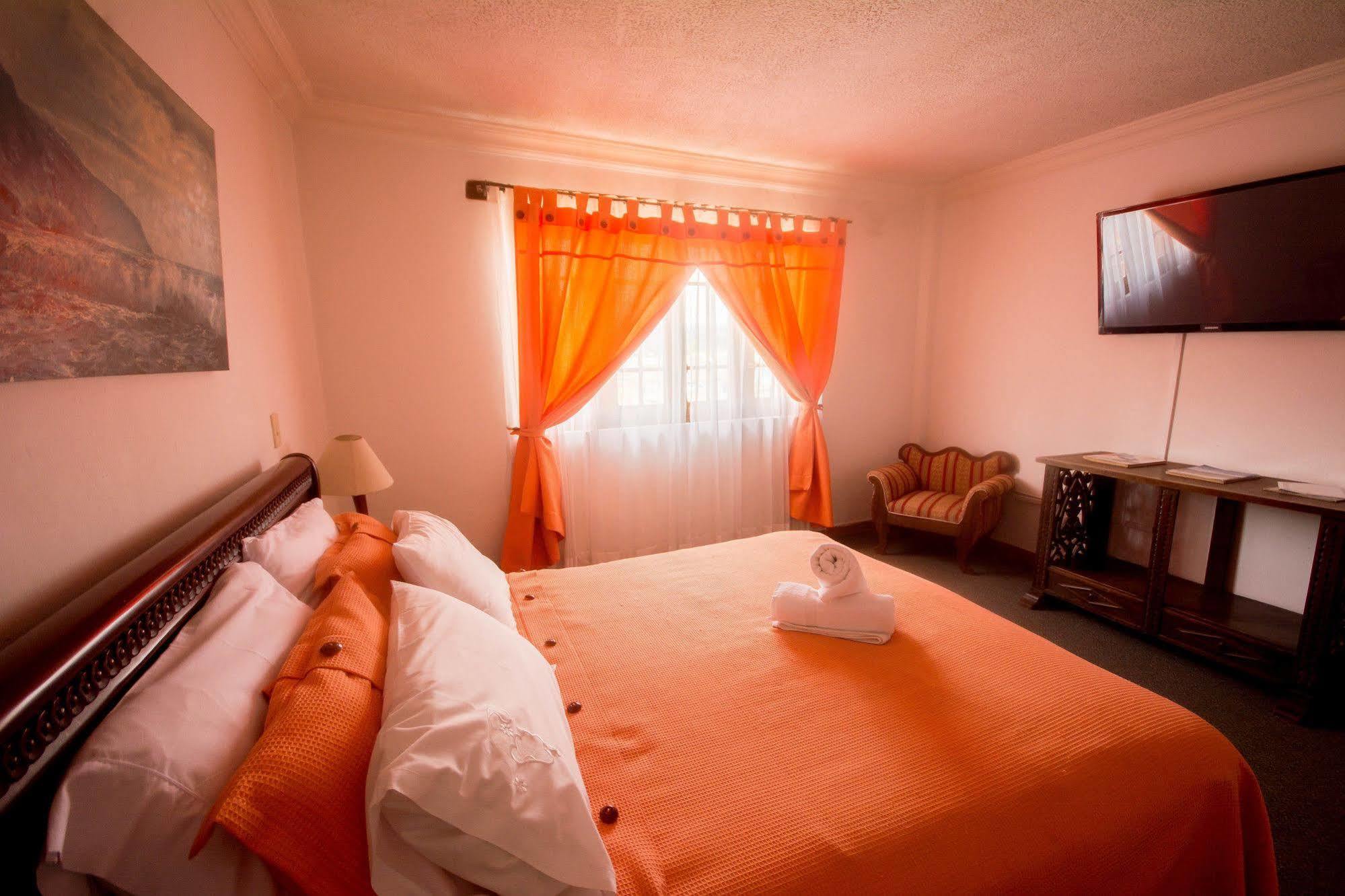 Hotel Los Frayles Виля Де Лейва Екстериор снимка